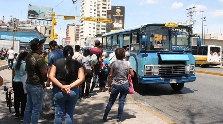 Reafirman que el precio del pasaje urbano es de 15 y 12 bolívares