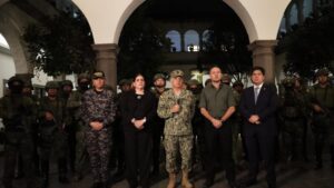 Fuerzas Armadas de Ecuador rechazarán  negociaciones con terroristas