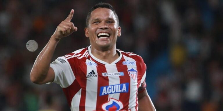 El Junior se quedó con el partido de ida de la Superliga