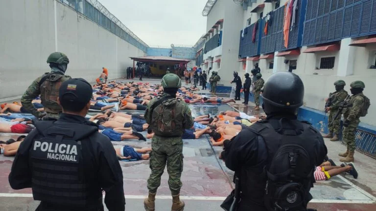 Ecuador deportará 1.500 presos extranjeros por actos de violencia