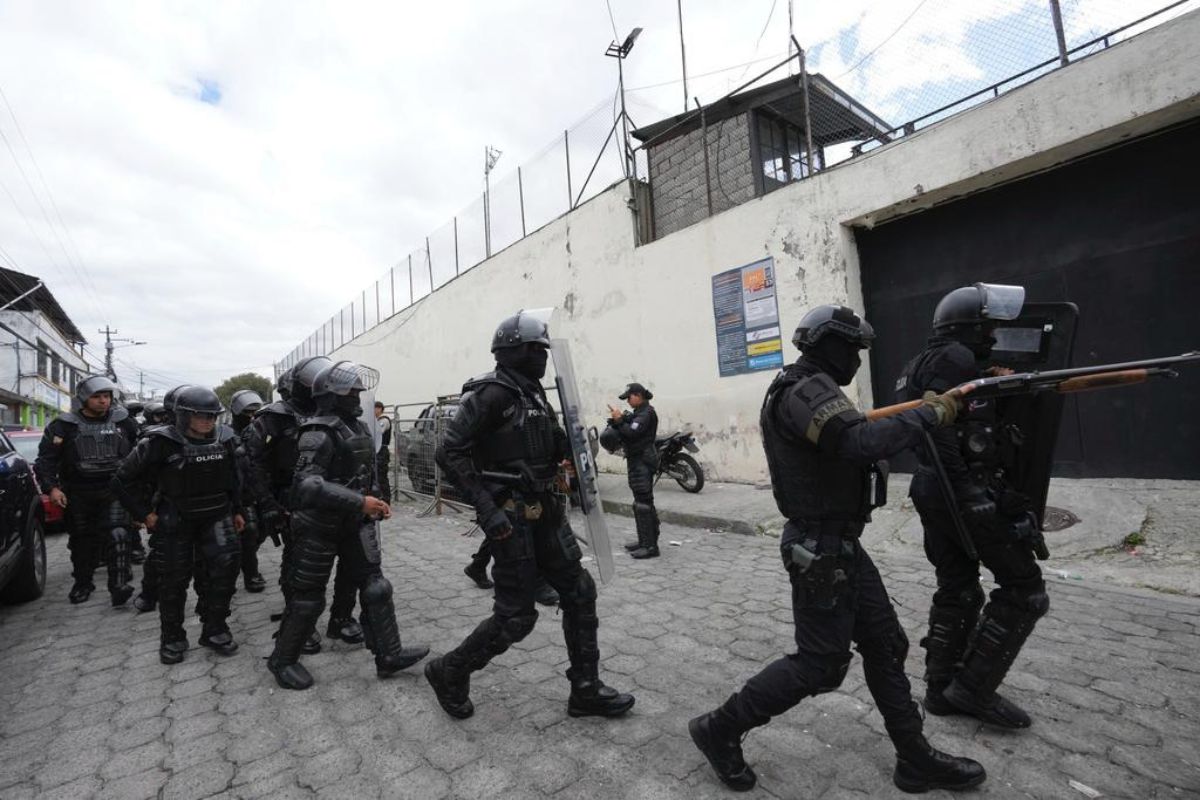 Perú declara en Emergencia a toda su frontera con Ecuador Perú declara en Emergencia a toda su frontera con Ecuador