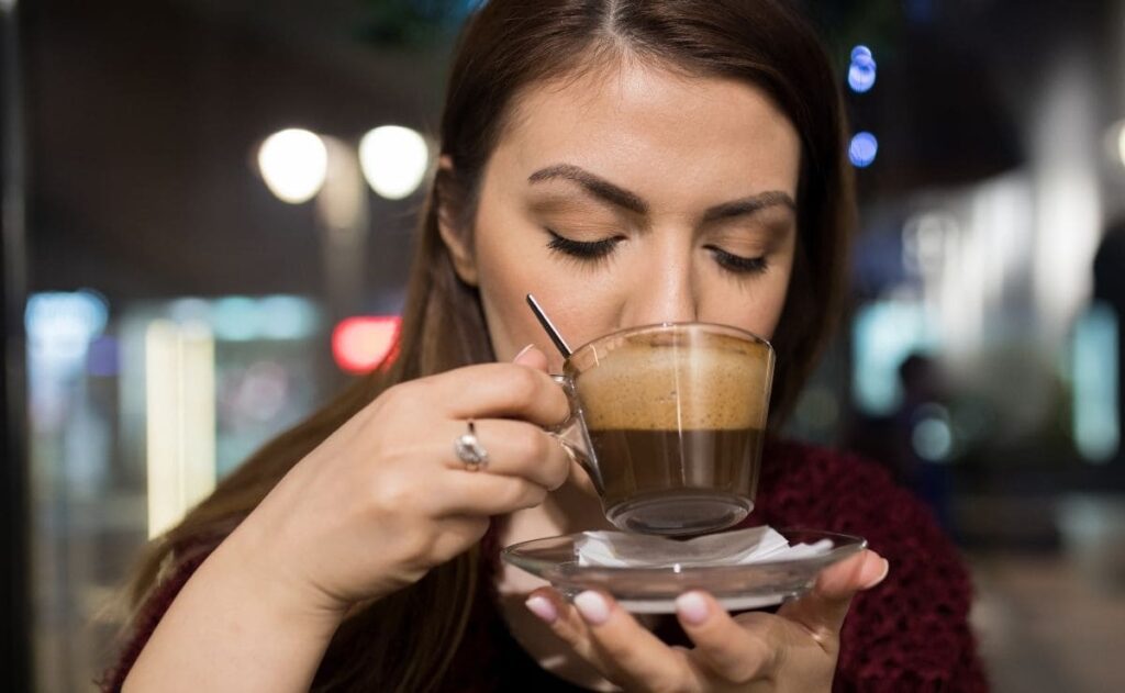 Esto es lo que sucede cuando se deja de consumir cafeína