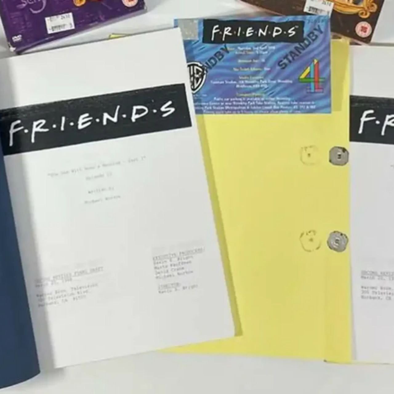 Subastan guiones de dos episodios de la serie Friends