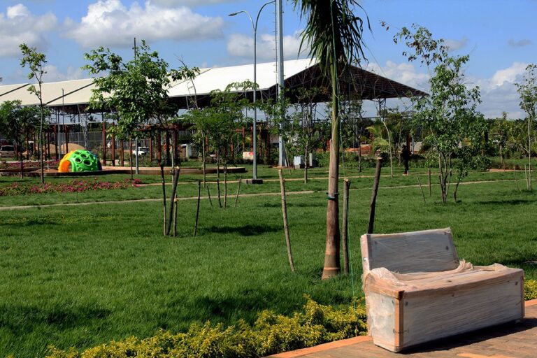 Inauguración del Parque Ana María Campos en el día de la zulianidad