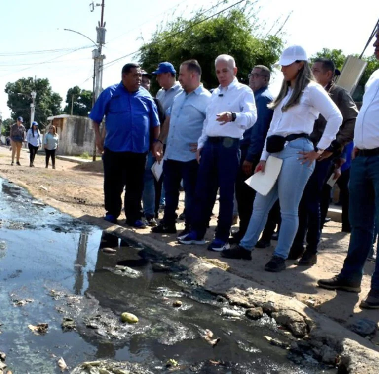 Plan de Respuesta Inmediata de Rosales lleva soluciones a comunidades zulianas