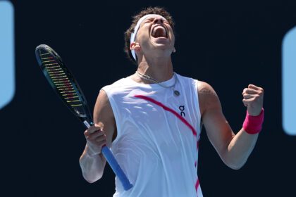 Ben Shelton logra un avance exitoso en el Abierto de Australia al derrotar a O'Connell.