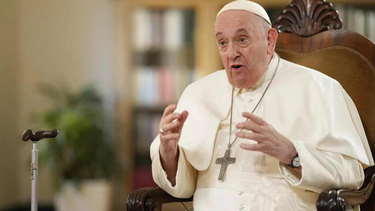 Papa Francisco critica la hipocresía en torno a la bendición de parejas homosexuales Papa Francisco critica la hipocresía en torno a la bendición de parejas homosexuales