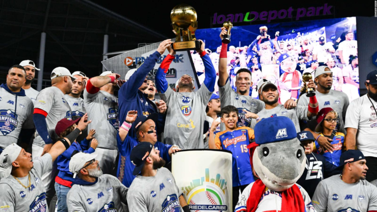 Tiburones de La Guaira se coronan campeones de la Serie del Caribe 2024