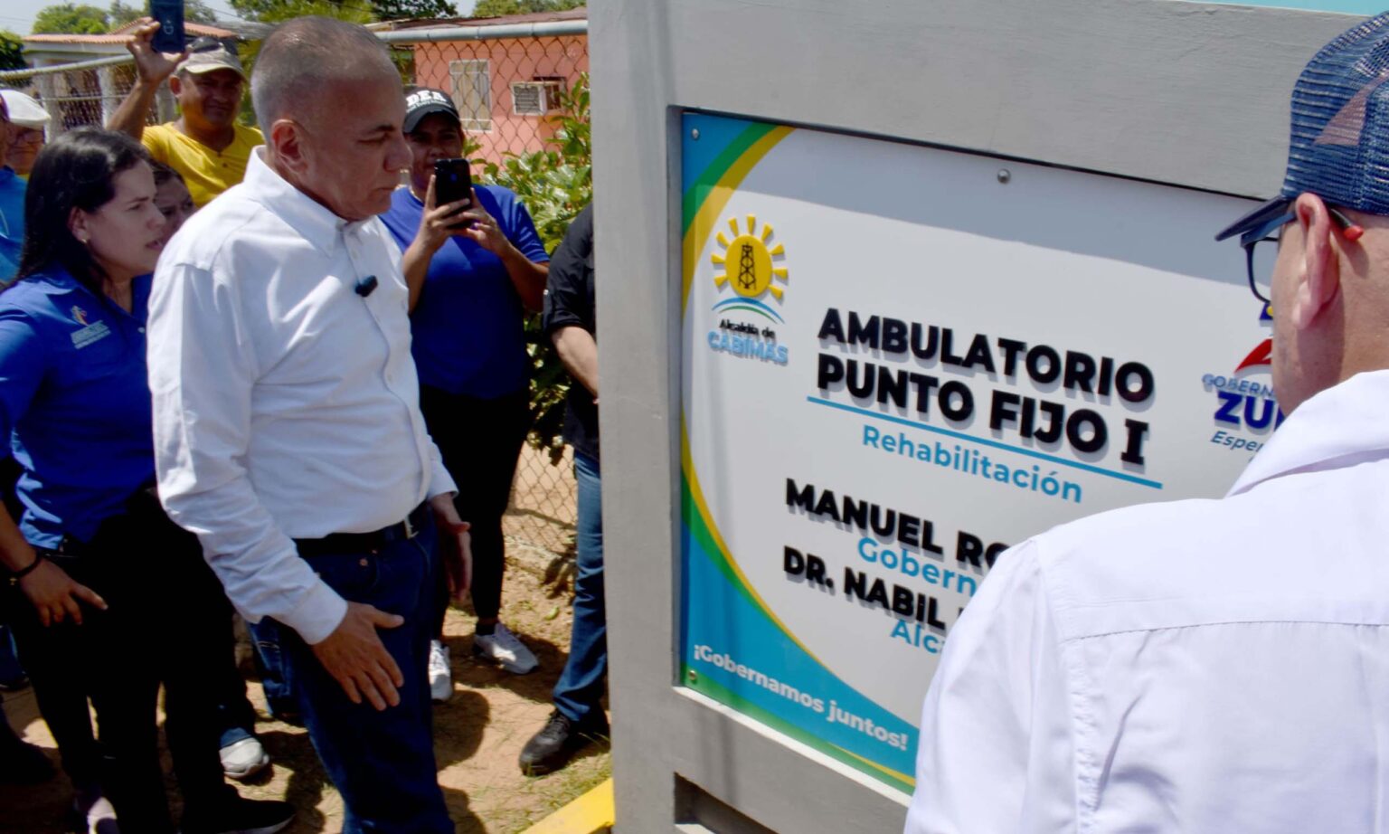 Manuel Rosales inaugura centro de atención familiar y ambulatorio en Cabimas