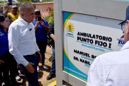 Manuel Rosales inaugura centro de atención familiar y ambulatorio en Cabimas