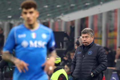 Napoli le da a Mazzarri una última oportunidad frente el Barcelona