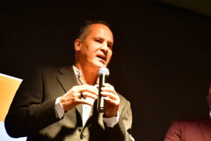 Omar Vizquel lidera Liga Mayor de Béisbol Profesional de Venezuela