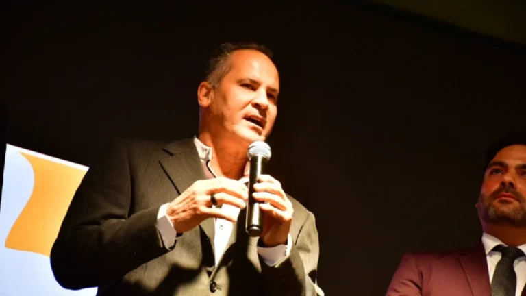 Omar Vizquel lidera Liga Mayor de Béisbol Profesional de Venezuela
