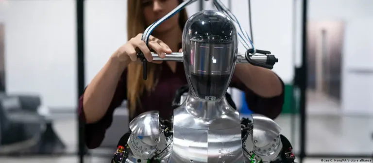 OpenAI impulsa robot humanoide de Figure