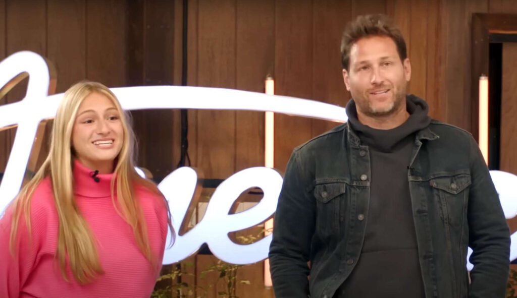 La joven venezolana Camila Galavis deja huella en su paso por American Idol