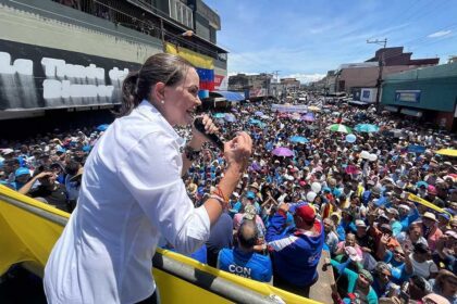 María Corina Machado expresó que ella será la sustituta de Nicolás Maduro