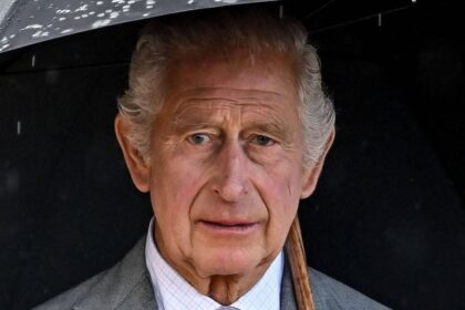 El rey Carlos III retoma su agenda oficial a pesar de su tratamiento por cáncer