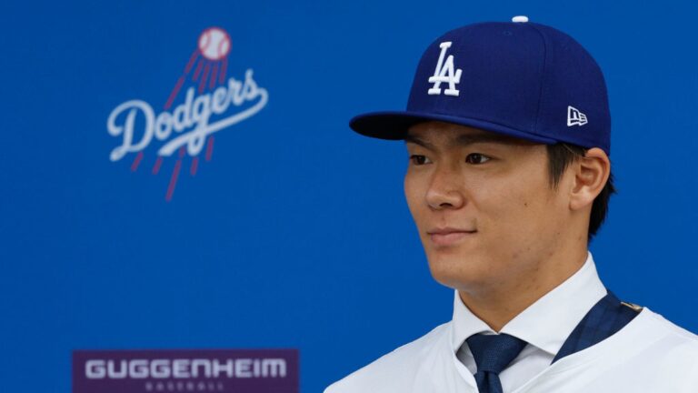 Yamamoto busca redimirse en su estreno en el Dodger Stadium
