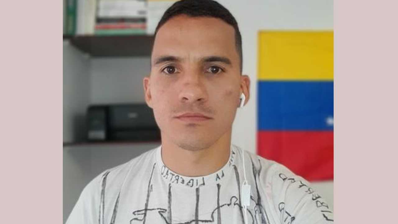 Oposición venezolana en Chile condena el asesinato de Ronald Ojeda y exige justicia Oposición venezolana en Chile condena el asesinato de Ronald Ojeda y exige justicia