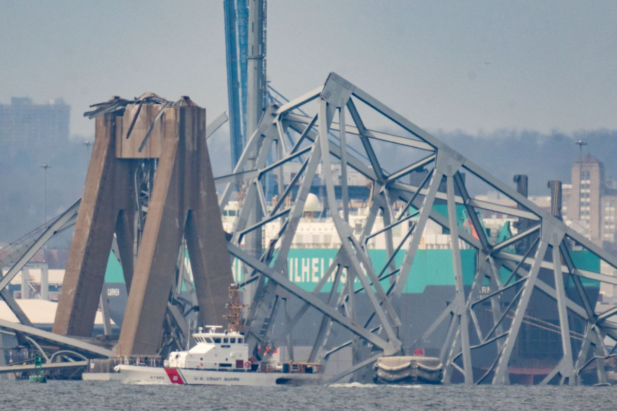 Investigadores encontraron la caja negra del barco Dali Investigadores encontraron la caja negra del barco Dali