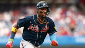 Ronald Acuña Jr. establece nuevo récord de robos con los Bravos de Atlanta