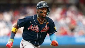Ronald Acuña Jr. establece nuevo récord de robos con los Bravos de Atlanta