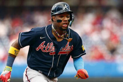 Ronald Acuña Jr. establece nuevo récord de robos con los Bravos de Atlanta