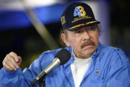 Nicaragua rompe relaciones con Ecuador