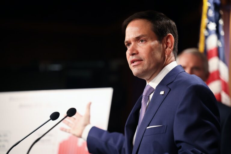 Senadores de Estados Unidos preocupados por el proceso electoral en Venezuela