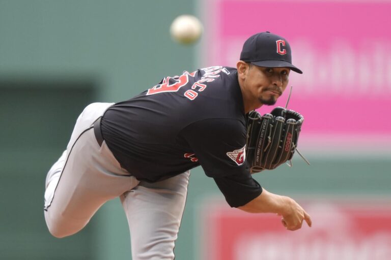 White Sox vs Guardians Juego 5: lanzador de los Cleveland Guardians en el Progressive Field
