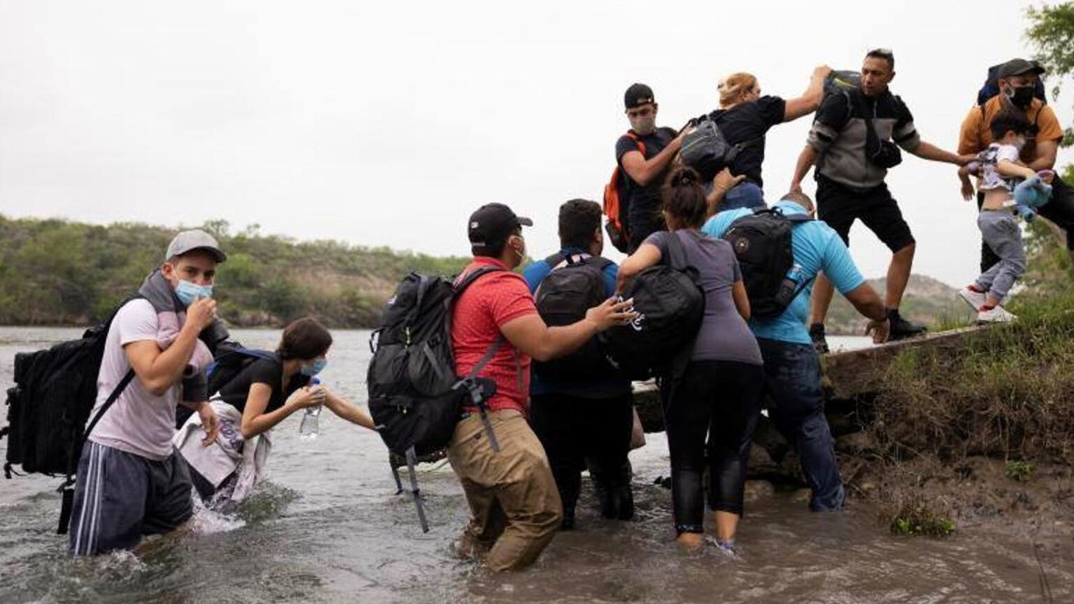 Migrantes venezolanos arriesgan su vida en la frontera norte de México