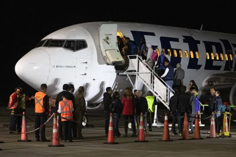 Chile espera que Venezuela acepte expulsión de 150 migrantes