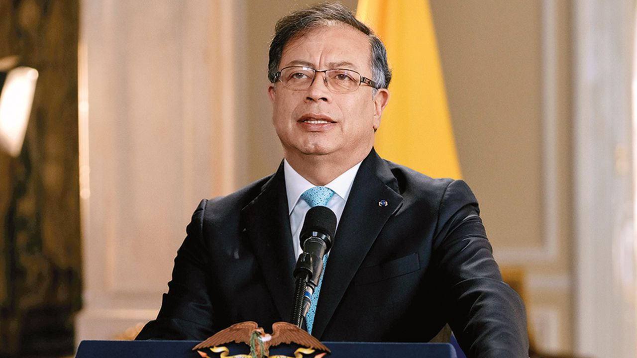 Presidente Gustavo Petro informó que su gobierno no exigirá pasaporte a los venezolanos