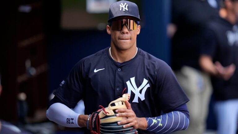  Juan Soto brilla en la victoria de los Yankees sobre los Blue Jays