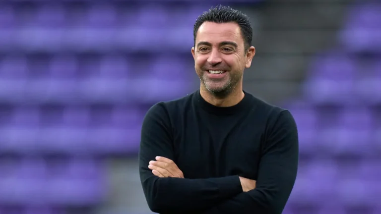 Xavi Hernández decide quedarse y el Barcelona espera el visto bueno de Laporta