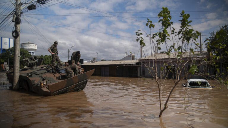 Venezolano Manuel Monroy relata su odisea tras inundaciones en Guaíba, Brasil