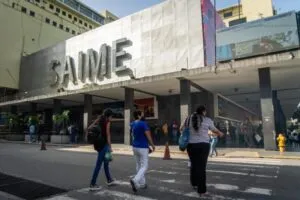 Policía Municipal de Valencia detuvo a dos hombres dedicados al cobro ilegal en el Saime