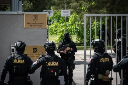 Atacante del Primer Ministro eslovaco se declara culpable