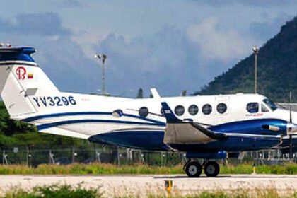 Piloto de la avioneta que cayó en el Lago de Maracaibo viajaba junto a su esposa
