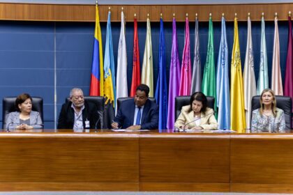 Alcaldía de Maracaibo firma convenio con la Universidad del Zulia para profesionalizar a servidores públicos