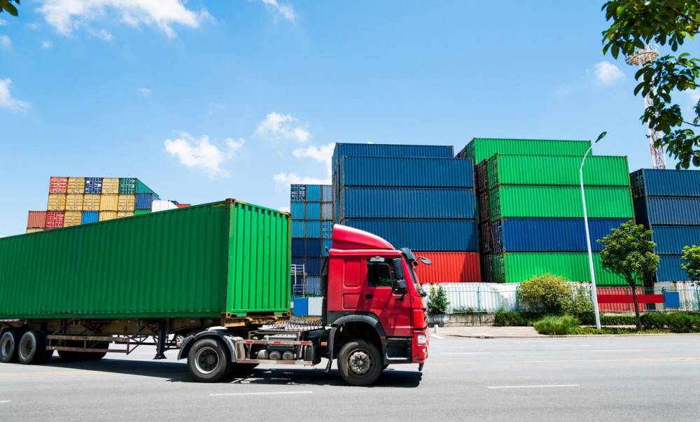 Gobierno de El Salvador sanciona a dos empresas por acordar precios de transporte