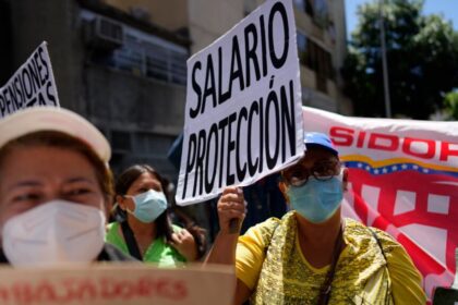 Colectivos agreden a trabajadores en Caracas durante manifestación por salarios dignos este 1 de mayo