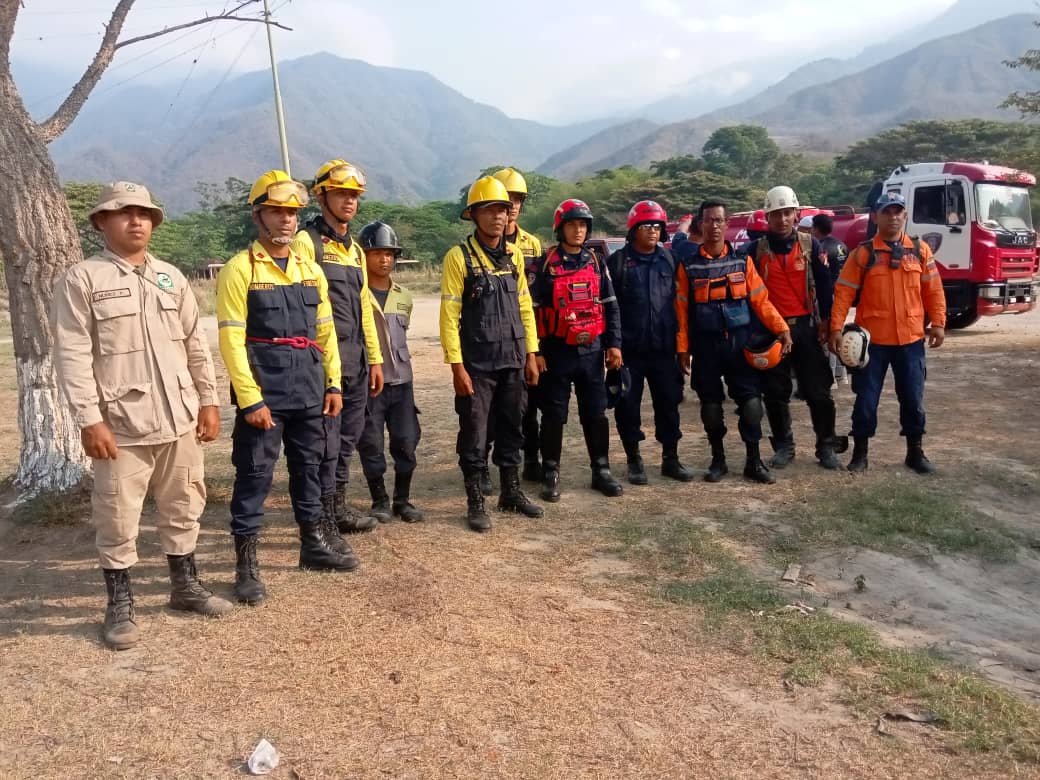 Localizan con vida a Minerva Morales, joven perdida en el Parque Nacional Waraira Repano