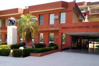 Avanzan trabajos de renovación en el Teatro Niños Cantores del Zulia