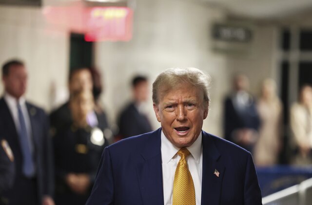 Jueza aplaza indefinidamente juicio contra Donald Trump por documentos clasificados