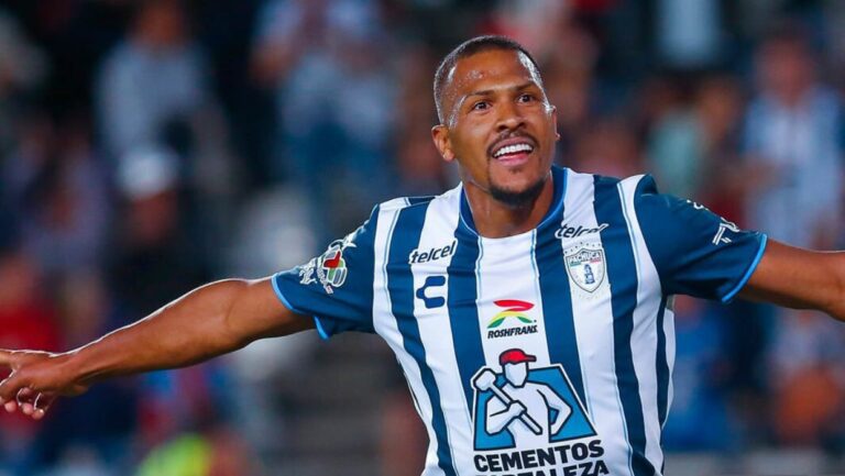 Salomón Rondón logra un empate en el partido Pachuca vs América