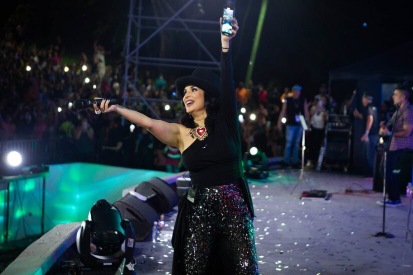 Confirmado concierto gratuito de Karina en la plaza Francia de Altamira