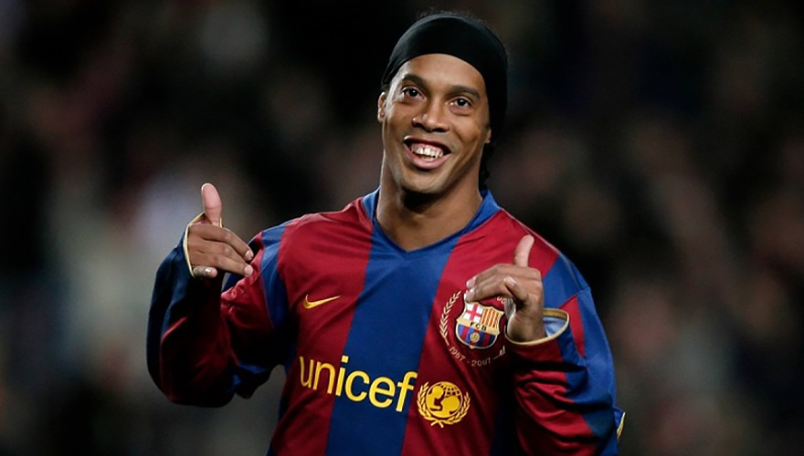 Ronaldinho será la estrella de la Liga Monumental en Venezuela