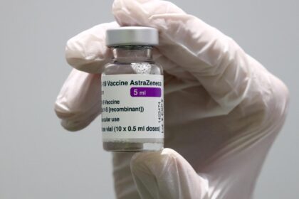 ¿Por qué AstraZeneca retira su vacuna COVID-19 Vaxzevria del mercado?