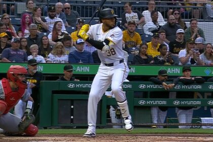 Edward Olivares y Mitch Keller lideraron a los Piratas en victoria sobre los Angelinos
